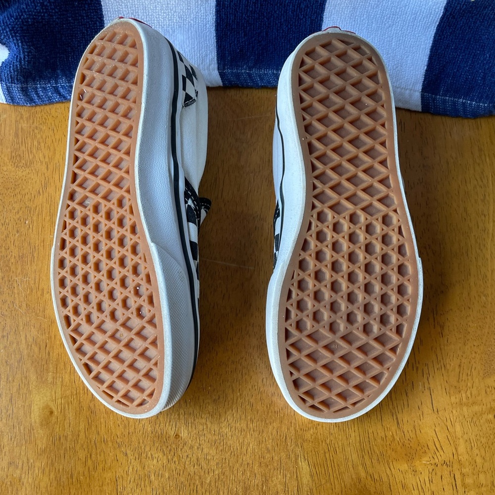 Vans - Picture 4 of 4